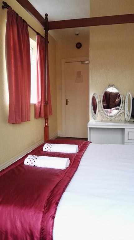 Barley Mow Hotel Pontefract Exteriör bild